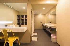 Lazy Sunday Hostel