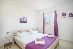 Kaja - right next to the beach