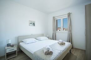 Kaja - right next to the beach