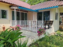 Les Collines Resort