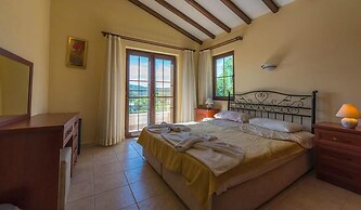 Villa Makri