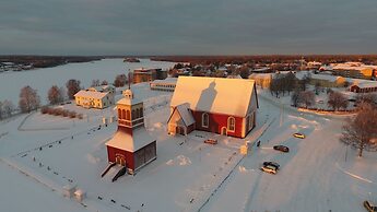Filipsborg, the Arctic Mansion