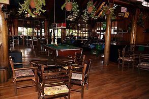 Parklands Shade Hotel