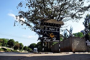 Parklands Shade Hotel