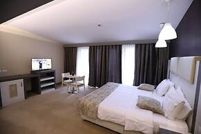 Hotel 1 Maji