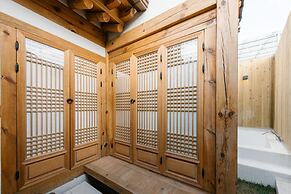 Adamhanok
