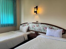 Royal Jommanee Hotel