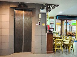 Royal Jommanee Hotel