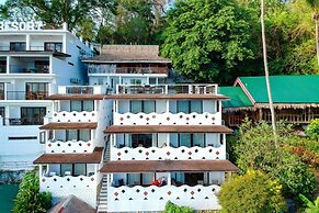 Steps Garden Resort