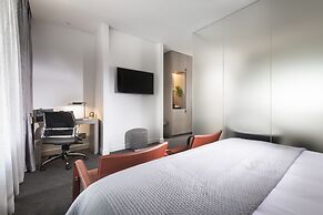 The Melbourne Hotel