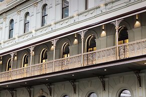 The Melbourne Hotel