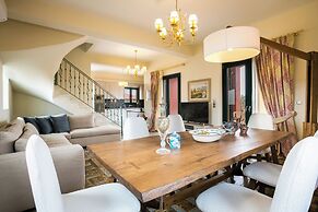 Estrellas Luxury Villas