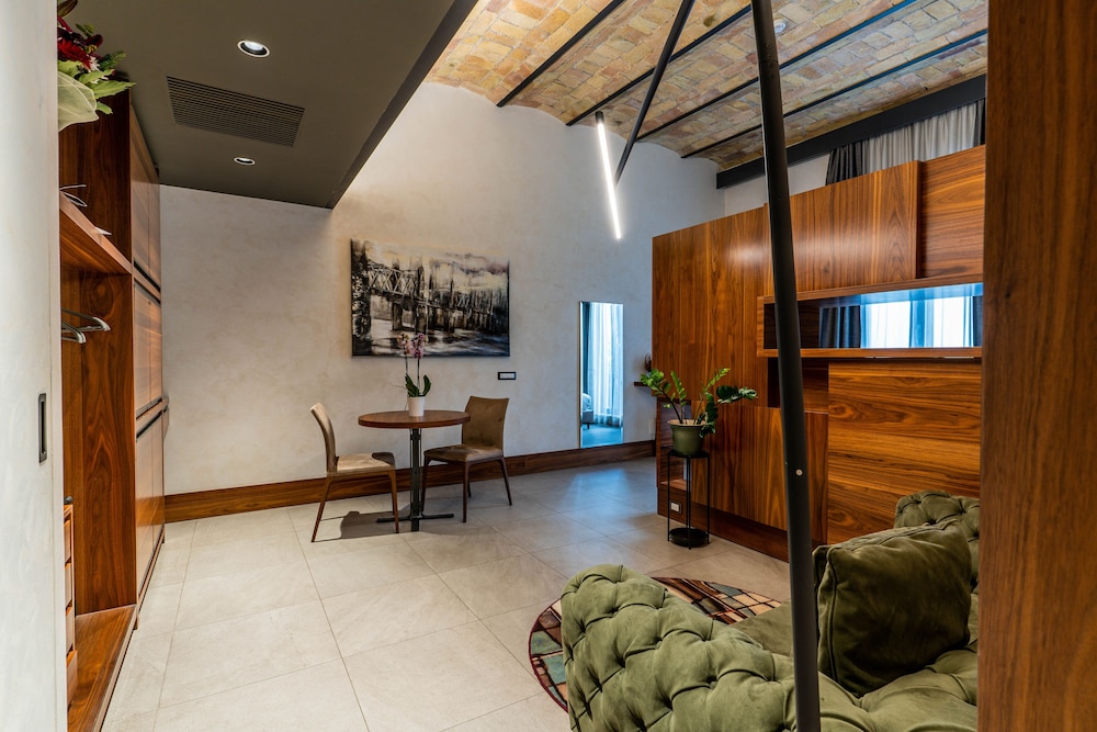 Gasometer Urban Suites