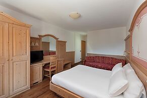 Beverly Alps Hotel & Spa