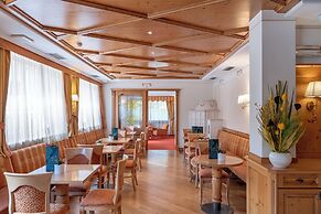 Beverly Alps Hotel & Spa