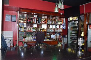 Nyam Hotel