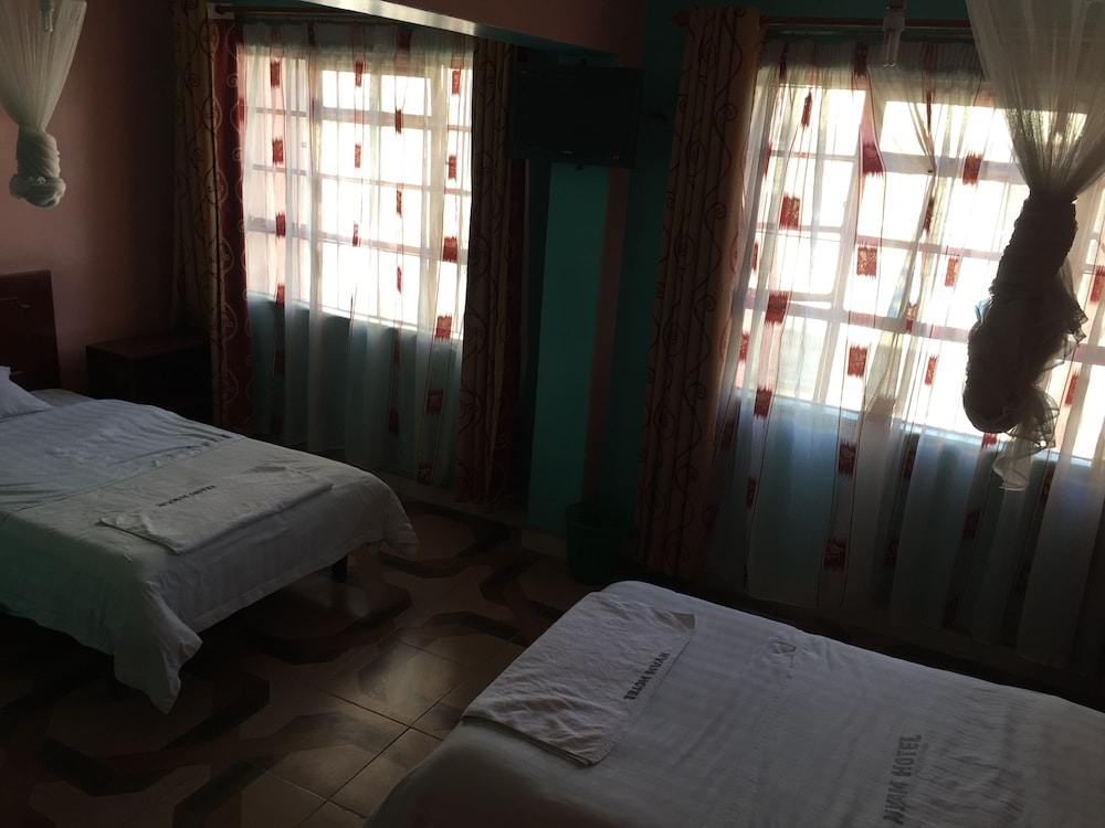 Nyam Hotel