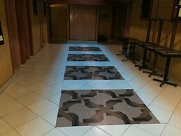 Nyam Hotel