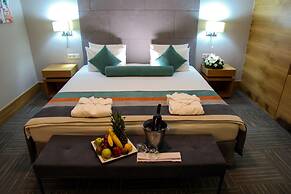 Yayoba Hotel