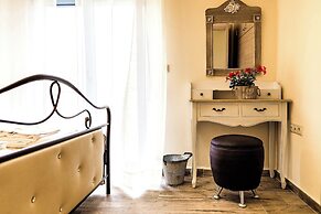 Lindos Luxury Retro Villas