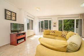 Faos Luxury Apartments