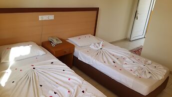 Caner Hotel