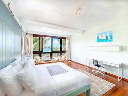 Cocoâ Cove Resort