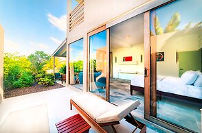 Cocoâ Cove Resort