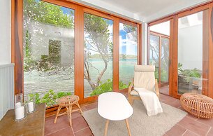 Cocoâ Cove Resort