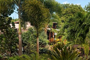 Cocoâ Cove Resort