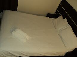New Globe Hotel