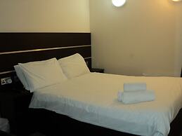 New Globe Hotel