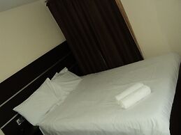 New Globe Hotel