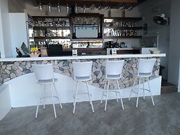 Manarra Seaview Resort
