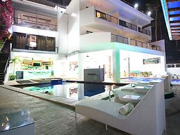 Manarra Seaview Resort