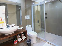 Manarra Seaview Resort