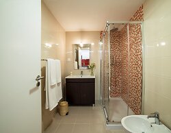 Lis Apartments