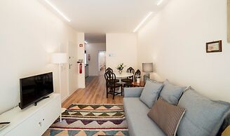 Lis Apartments