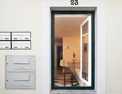 Lis Apartments