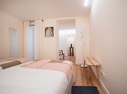 Lis Apartments