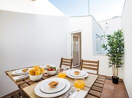 Lis Apartments