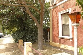 Campbell St Lodge