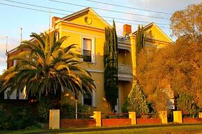 Campbell St Lodge