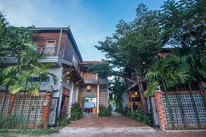 Isann Villa