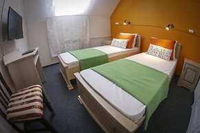 INCITY hotel