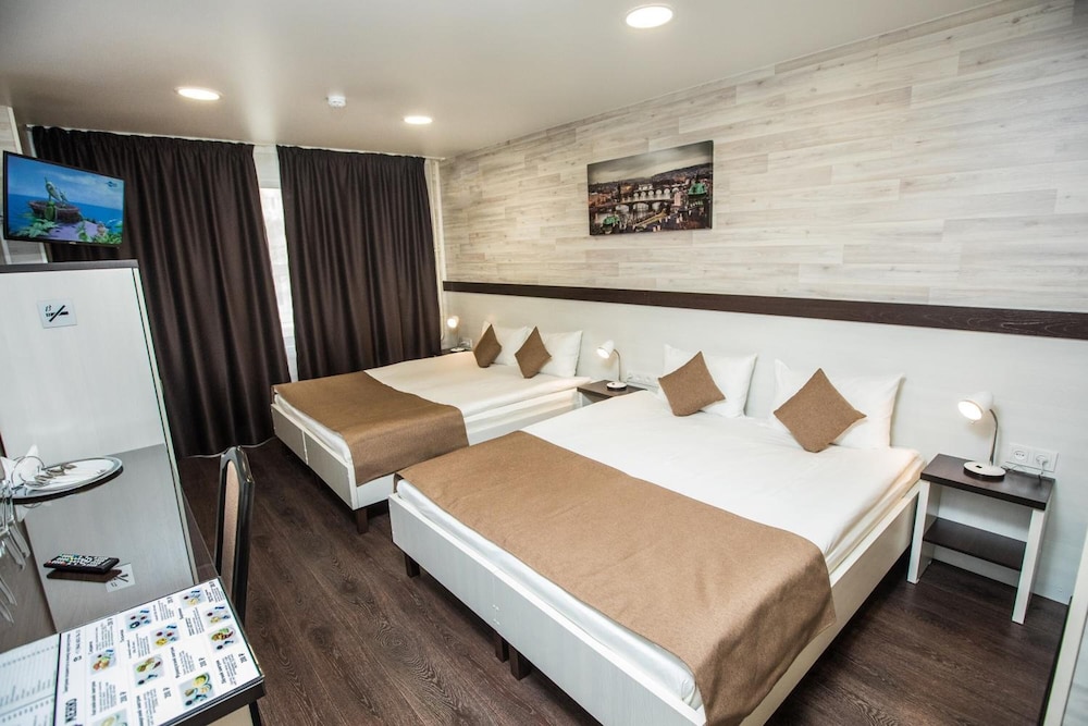 City Fox Hotel