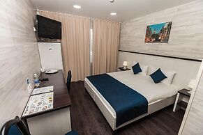 City Fox Hotel