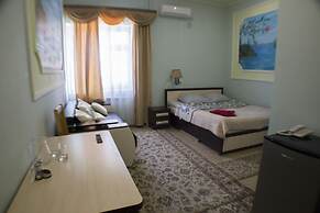 Hotel Syurpriz 1