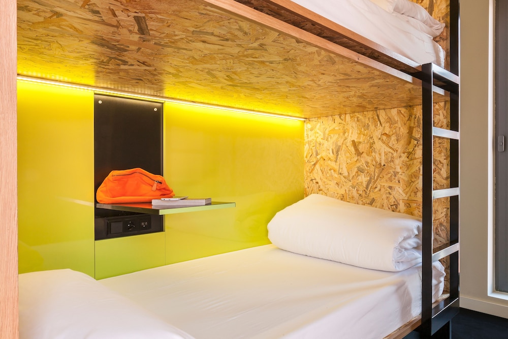 Bastardo Hostel