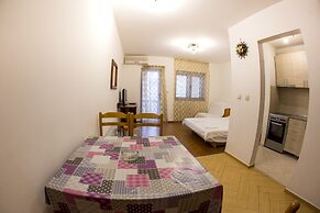 SMS Apartments